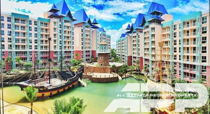 Grande Caribbean Condo By Suneeya Pattaya Exteriör bild